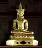 small Buddha statue,
image (c) 2010 Ian James
